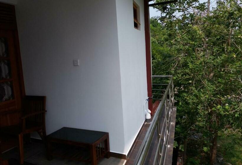 家庭间, Canal Side Guest House Polonnaruwa