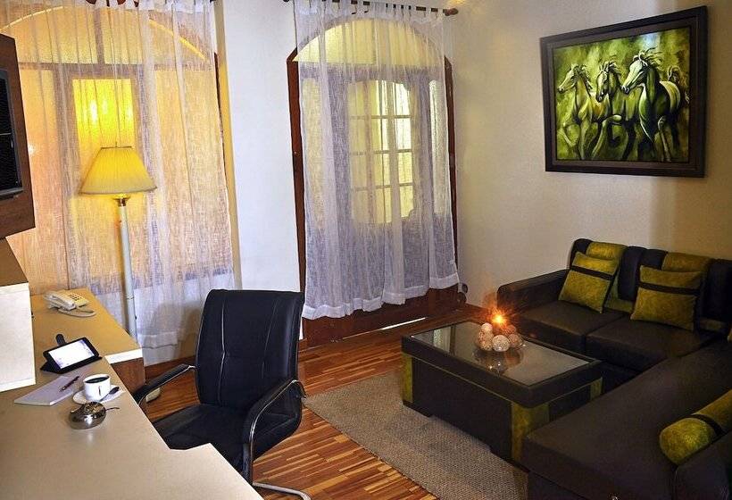 سوییت اجرایی, Palma Real Boutique