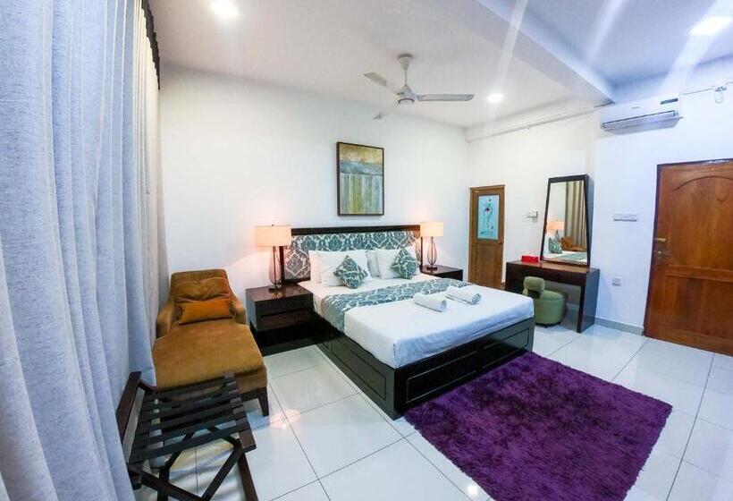 Deluxe Room Mountain View, Romance Hills