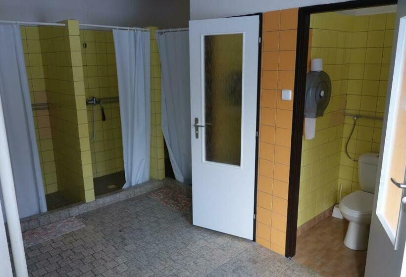 غرفة قياسية ثلاثية حمام مشترك, Sklárna Harrachov