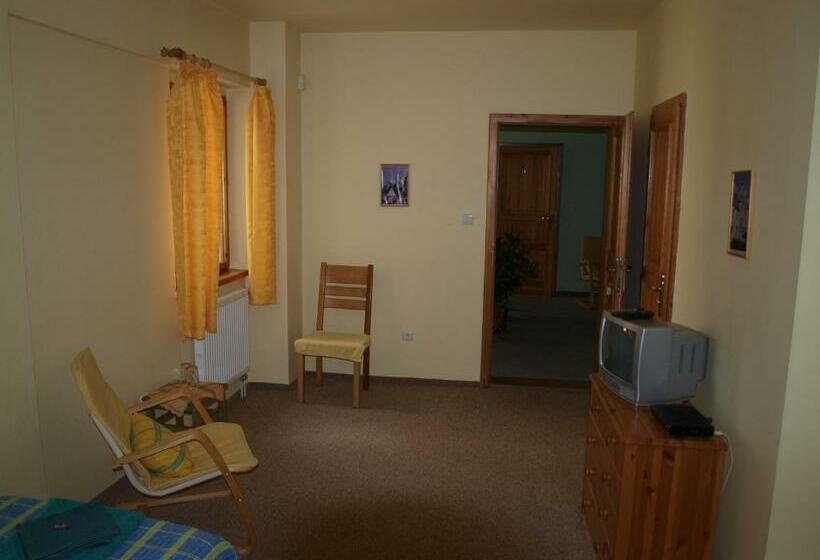 スタンダードルーム, U Zvonu