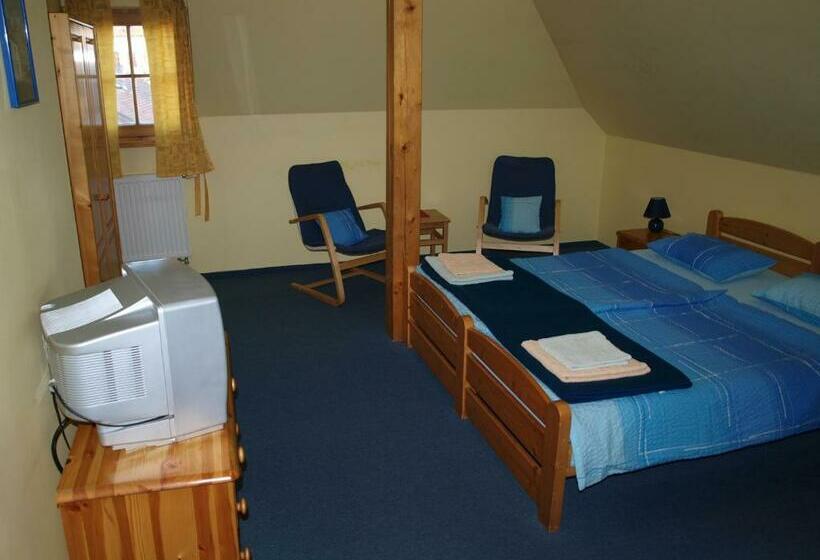 スタンダードルーム, U Zvonu