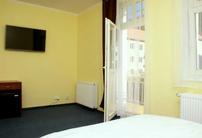Standard-huone Parveke, Vera