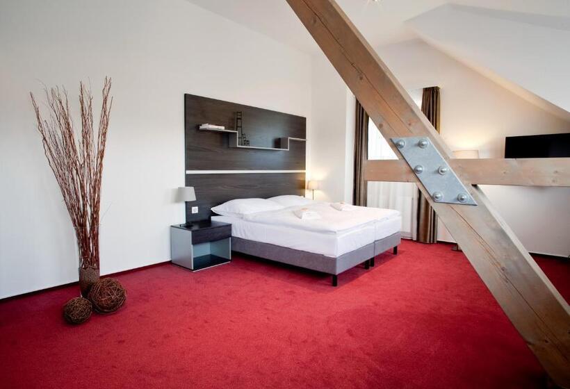 家庭间, Zámecká Sýpka