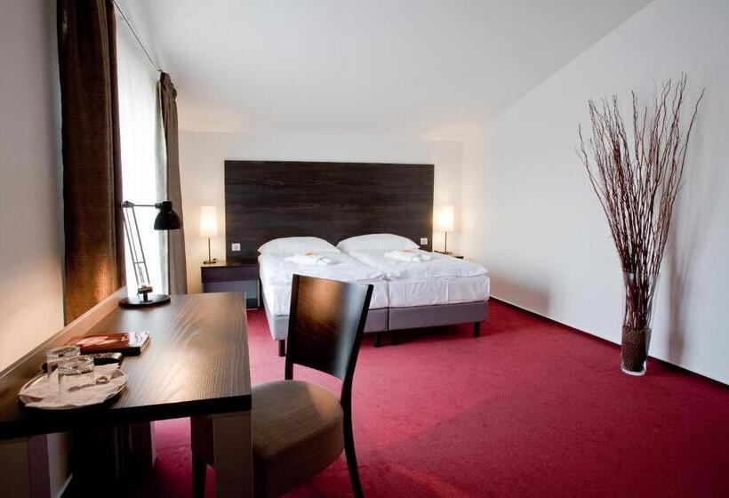 家庭间, Zámecká Sýpka