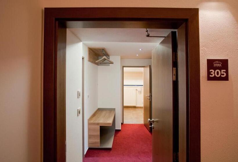 家庭间, Zámecká Sýpka