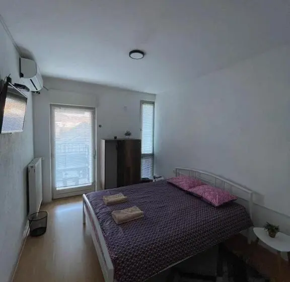 Quarto standart com varanda, Sky Hostel