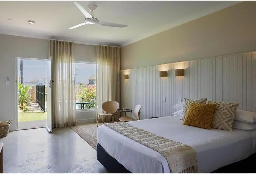 プールビュースタンダードルーム, South Pacific Palms Motor Inn