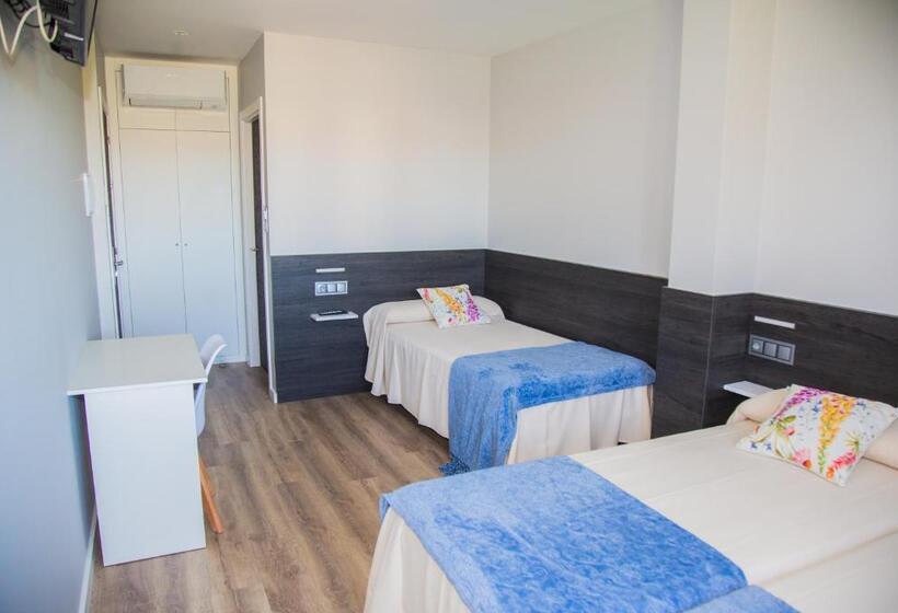 اتاق استاندارد سه نفره, Pension San Anton