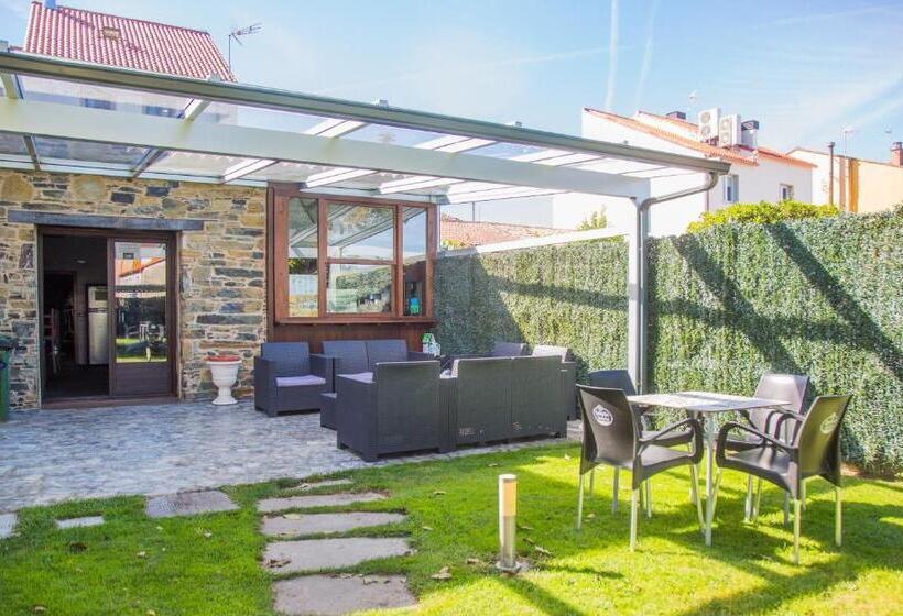 اتاق استاندارد سه نفره, Pension San Anton