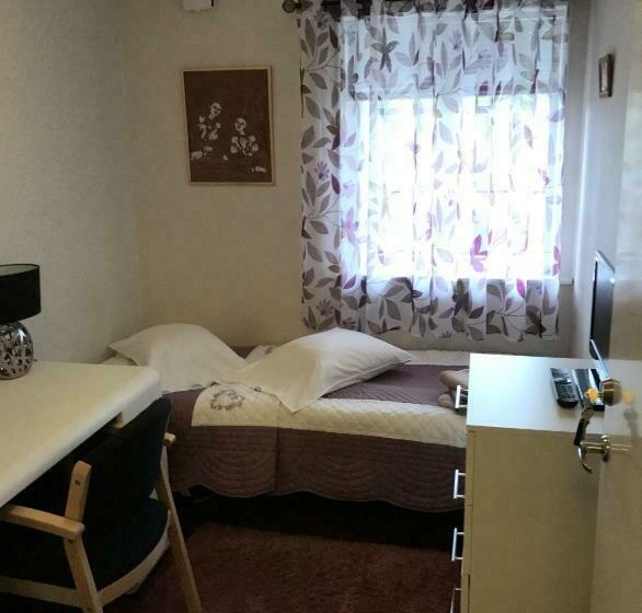 Номер Стандарт Индивидуальный Совместная Ванная, Hedemora Logi