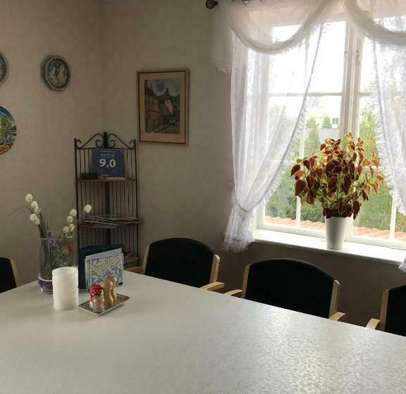 标准单人间共用浴室, Hedemora Logi