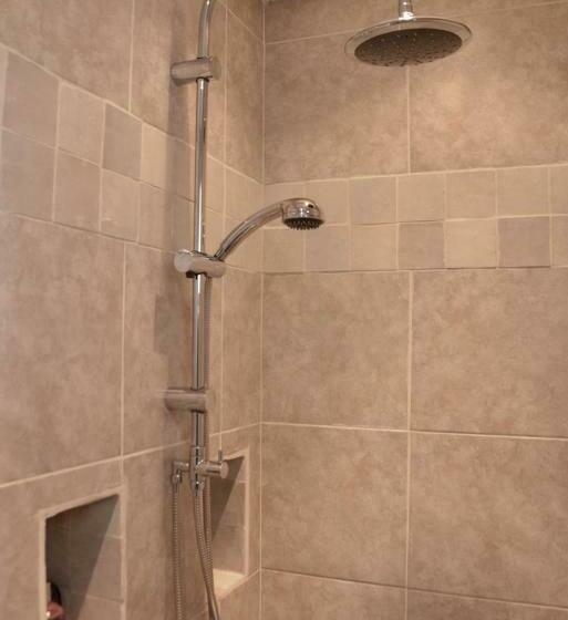 غرفة قياسية ثلاثية, B&b Gerlachus