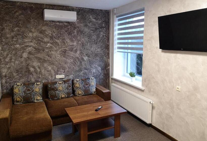 سوییت جونیور, Pas Nerijų