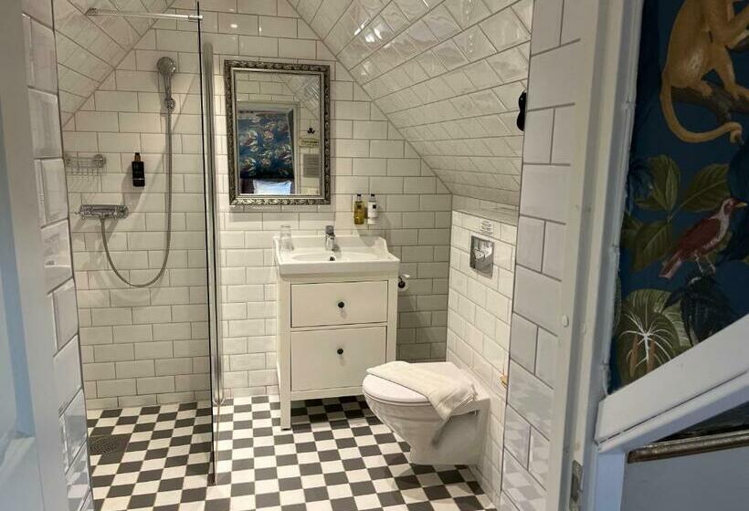 스탠다드 스튜디오 정원 전망, Sydkustens At Pillehill