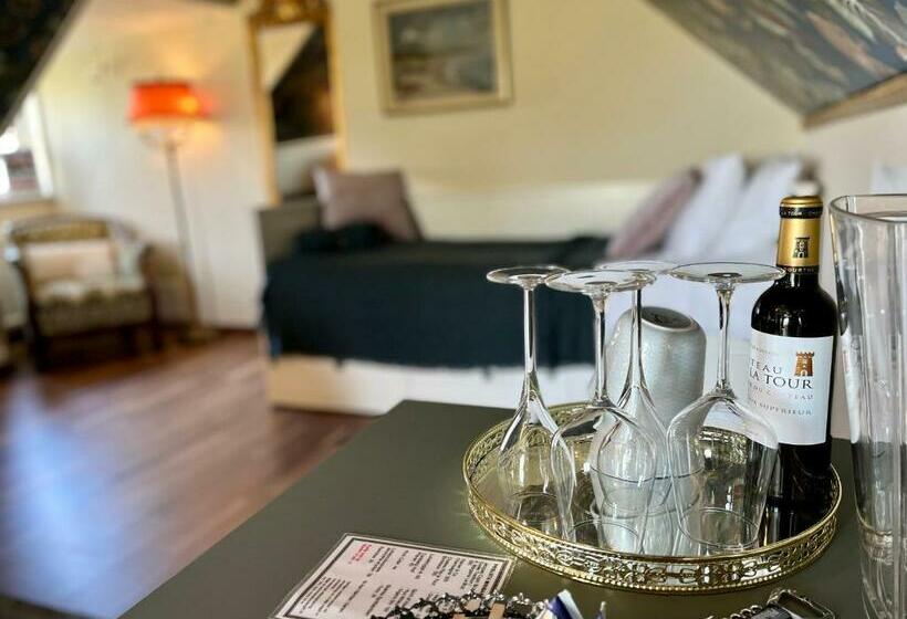 스탠다드 스튜디오 정원 전망, Sydkustens At Pillehill