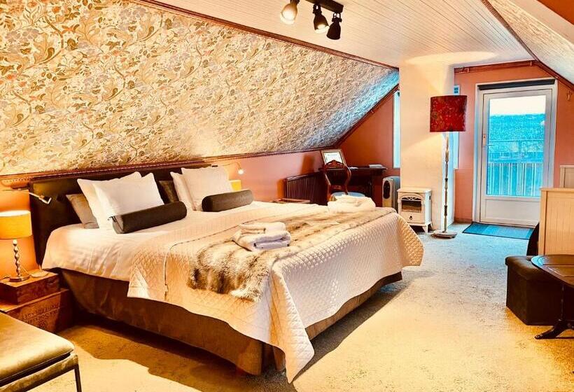 스탠다드 발코니 스튜디오, Sydkustens At Pillehill