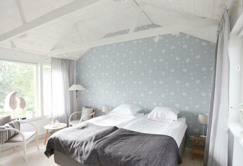 디럭스 룸, Tuna Orangeri