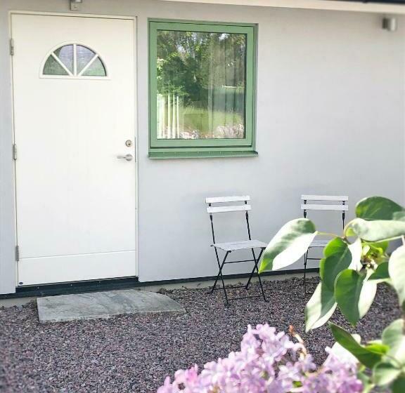 디럭스 룸, Tuna Orangeri