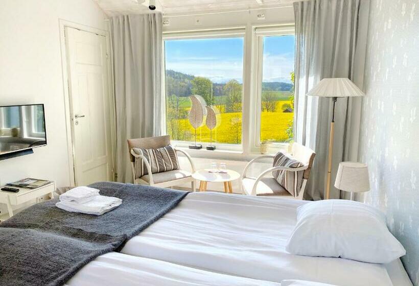 디럭스 룸, Tuna Orangeri