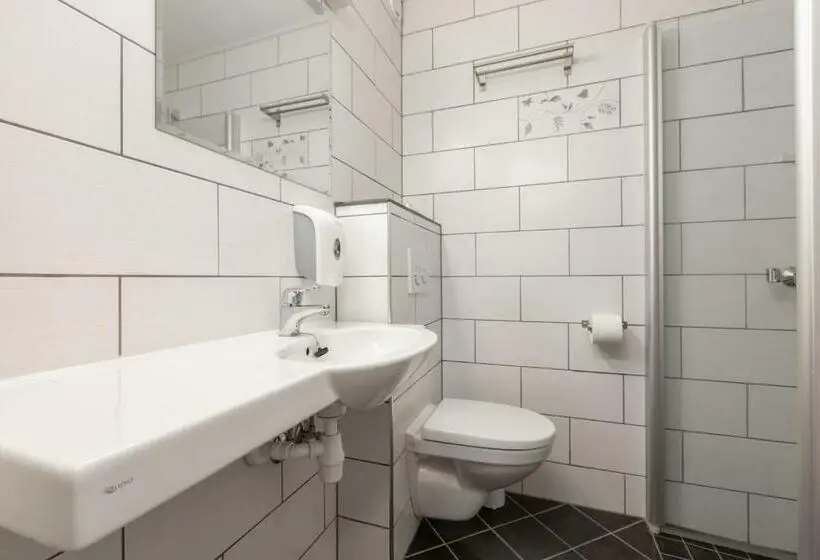 Perhehuone, Gaupnetunet Hotell Og Hytter