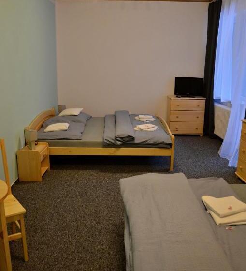 Четырехместный Номер Стандарт, Andromeda