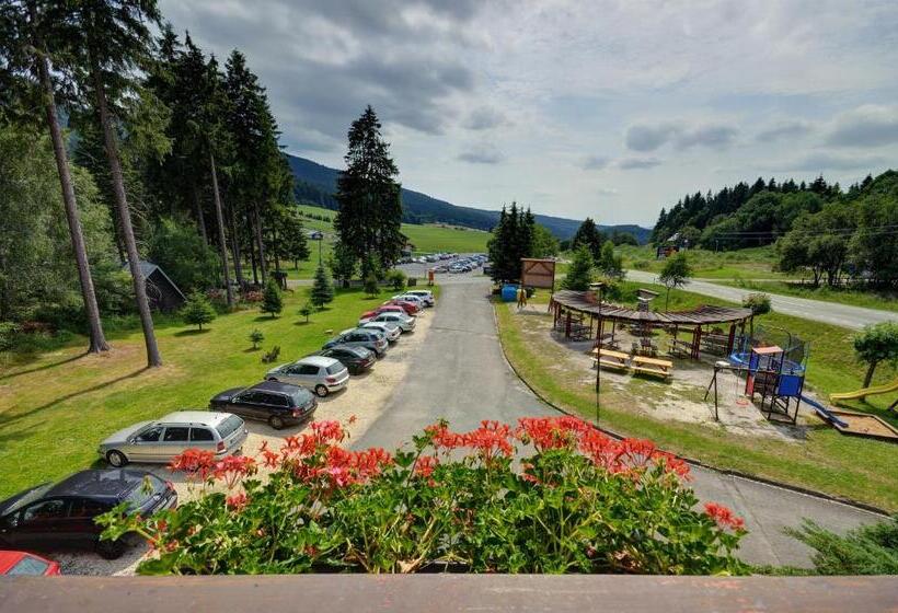 Четырехместный Номер Стандарт, Andromeda