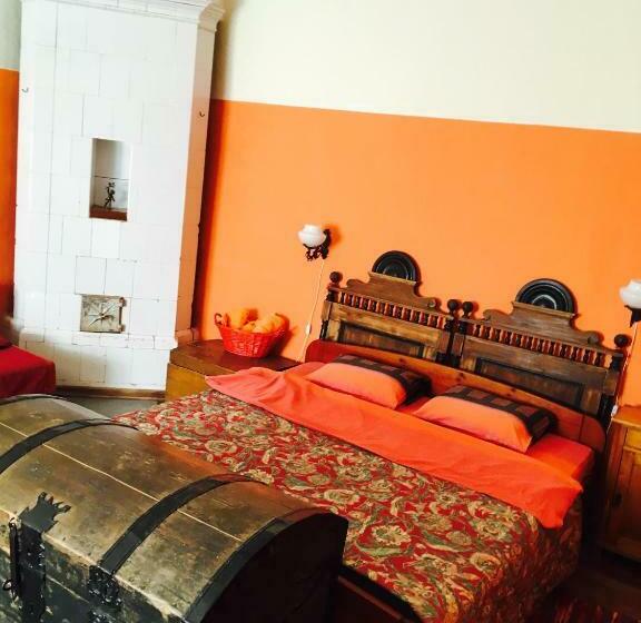 اتاق استاندارد, Baltā Māja