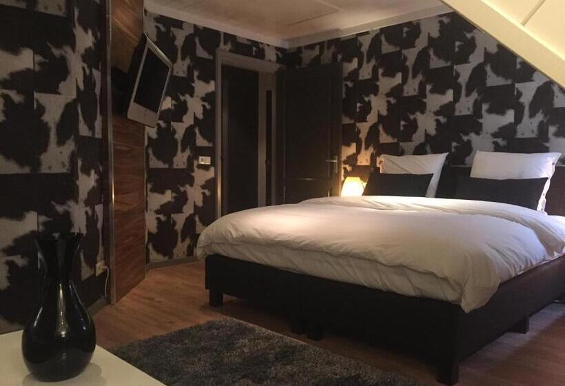 اتاق استاندارد چهارنفره با چشمانداز باغ, Buenos