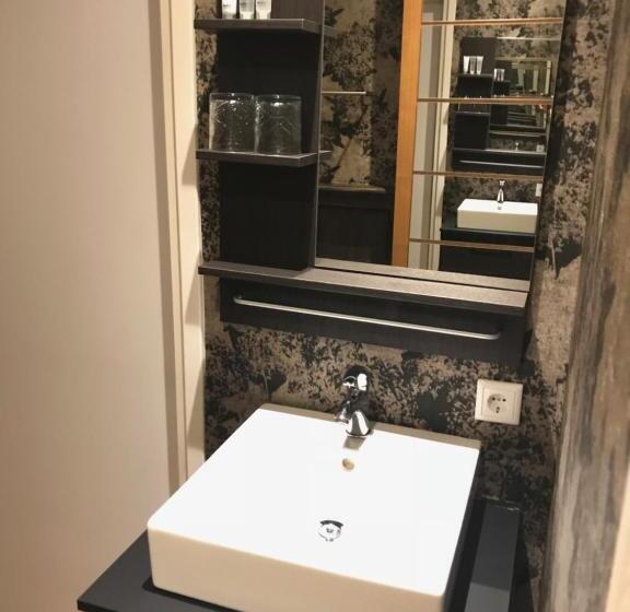 اتاق استاندارد چهارنفره با چشمانداز باغ, Buenos