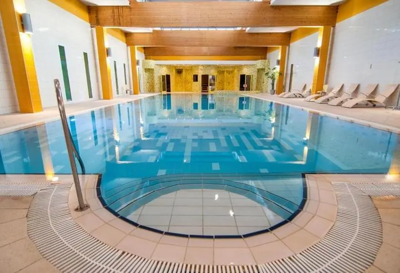 اتاق خانوادگی, Eglė Plus Medical Spa