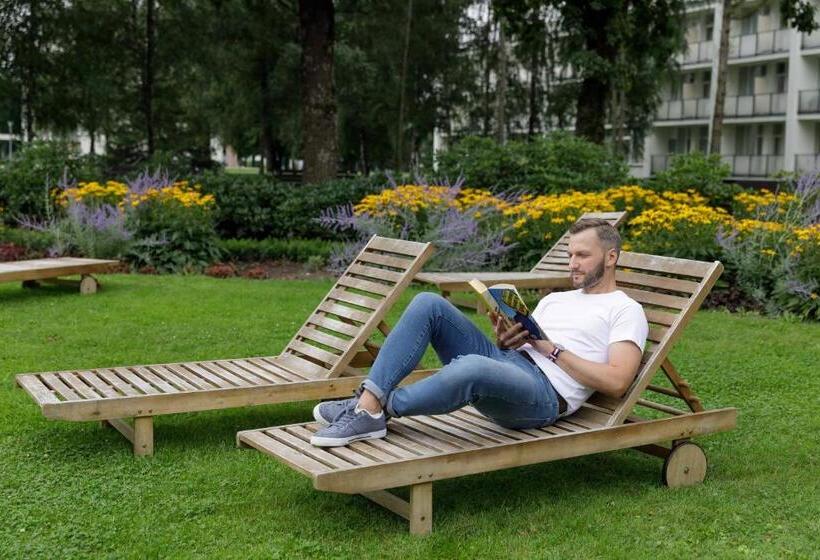 سوییت با استخر, Eglė Plus Medical Spa