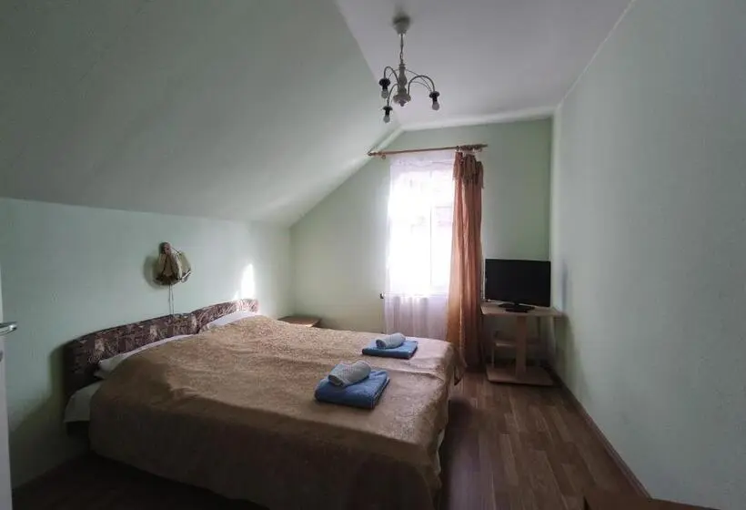 1 Bedroom Penthouse Apartment, Elīna
