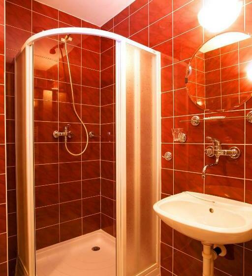 Standard Szoba, Floret