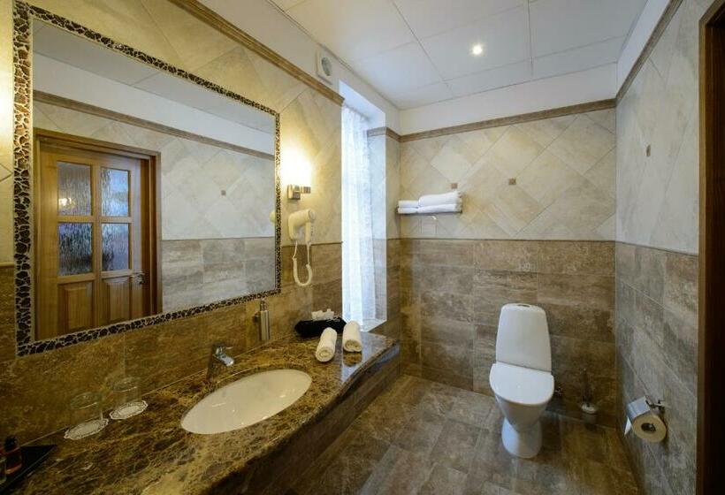 اتاق استاندارد, Georgi Hotell