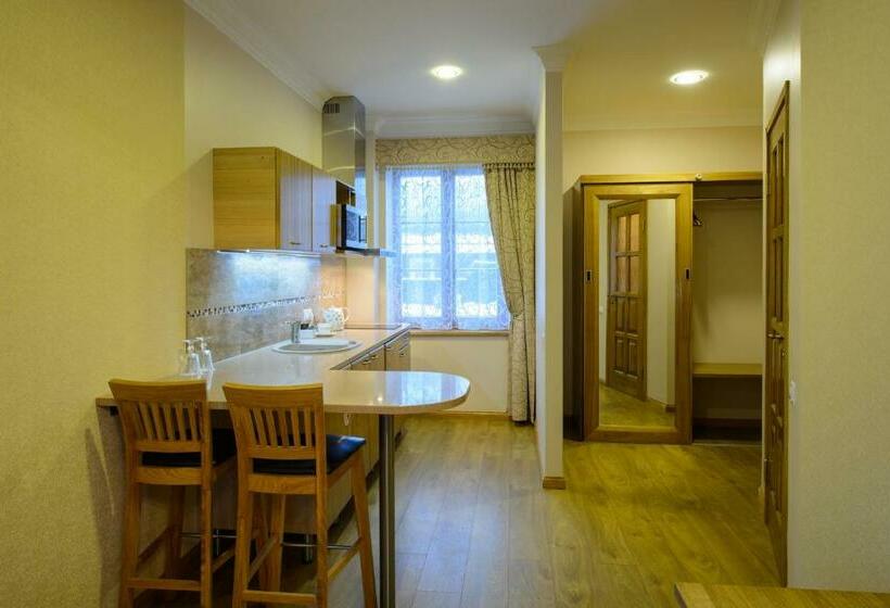 اتاق استاندارد, Georgi Hotell