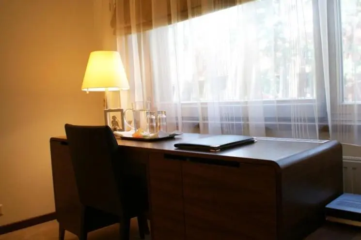 سوییت لوکس, Guest House Aštuoni