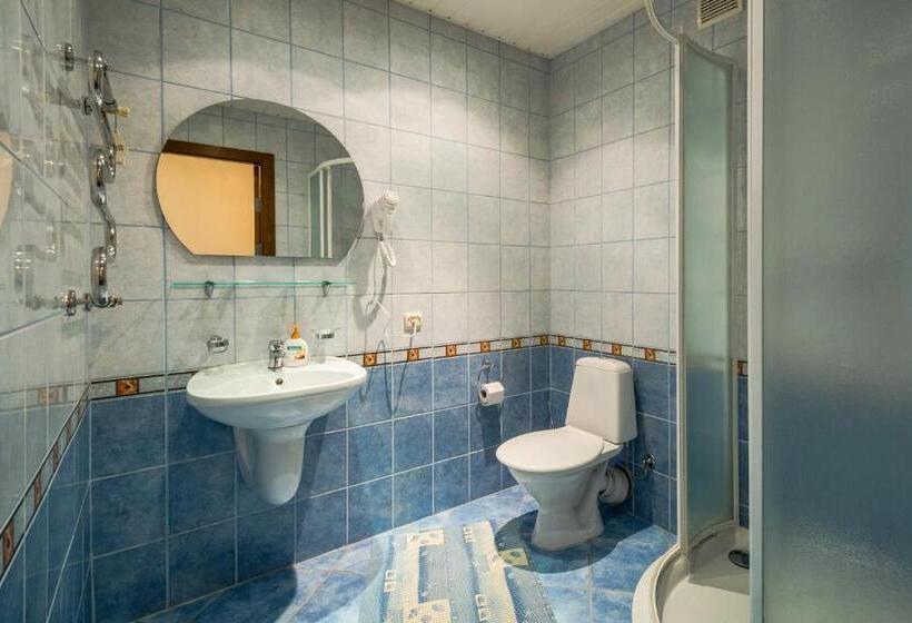 اتاق استاندارد, Linda   Helvita