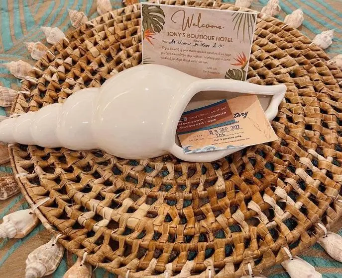 اتاق استاندارد, Jony S Boutique