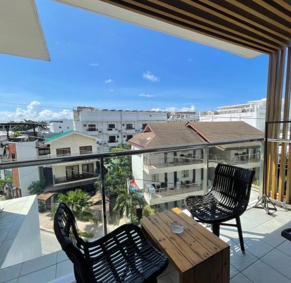 Quarto Triplo Superior, Jony S Boutique
