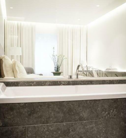 이그제큐티브 룸, Pm & Vanner