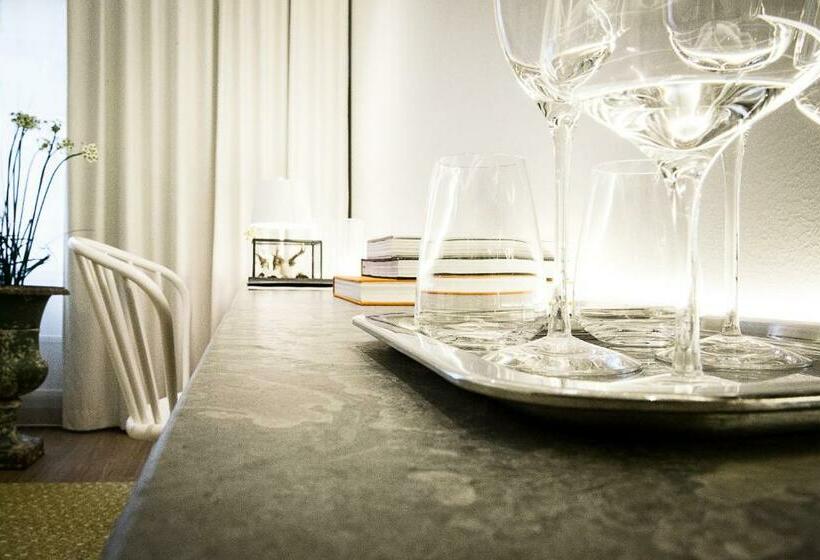 주니어 스위트, Pm & Vanner