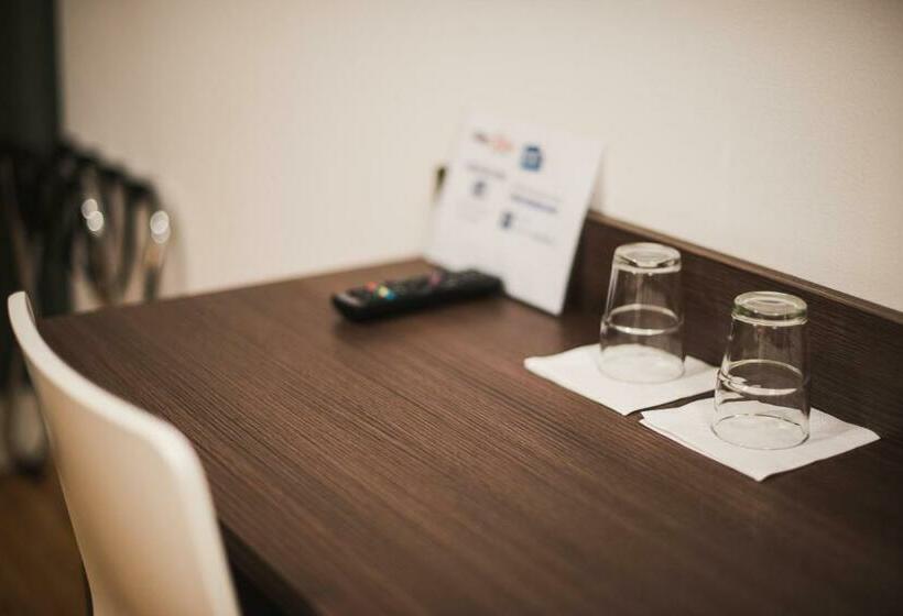 スタンダードシングルルーム, Stay Xtra Hotel Kista