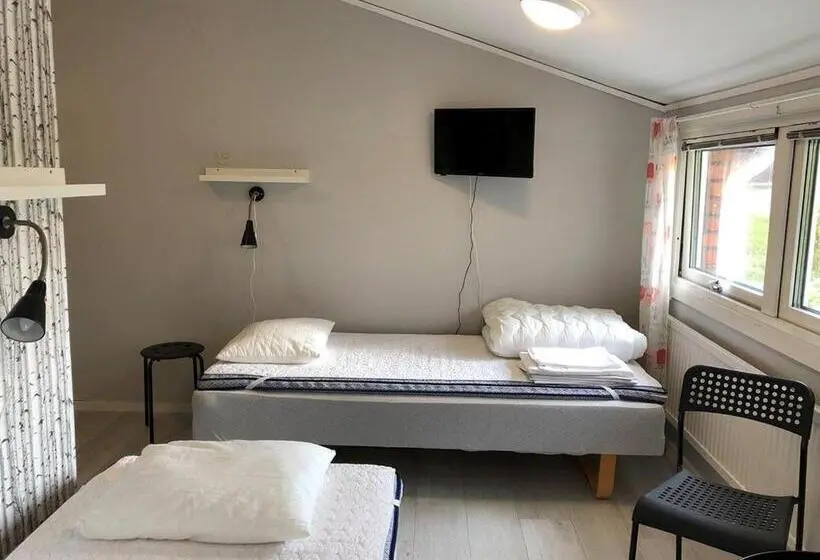 Economy Triple Room, Stf Malmfaltens Folkhogskola