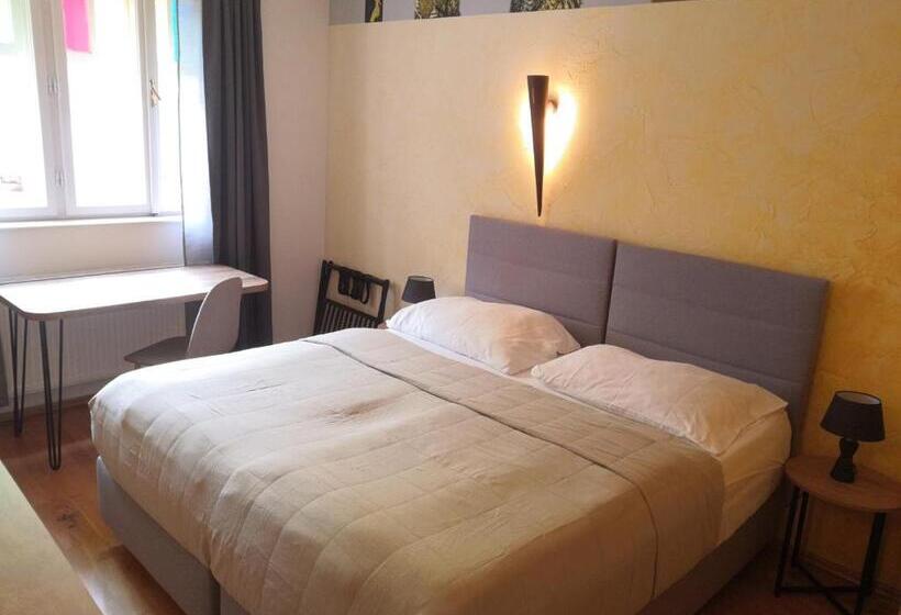 エコノミールーム, Boutique Hotel Templ