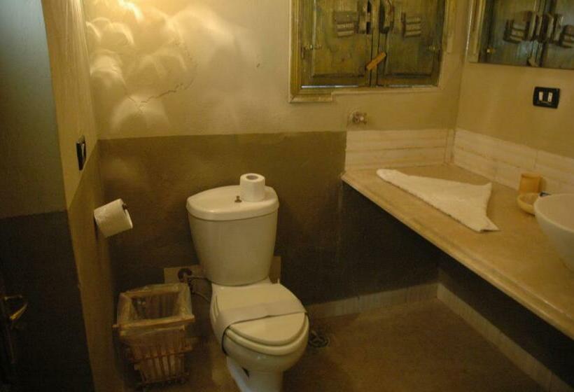 اتاق استاندارد سه نفره, Siwa Shali Resort