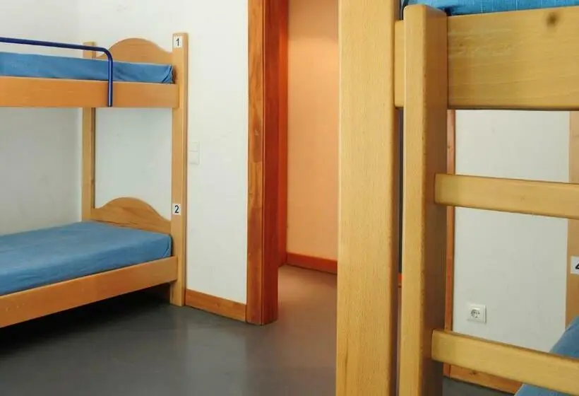 Standard Neljän Hengen Huone Jaettu Kylpyhuone, Hi Abrantes – Pousada De Juventude