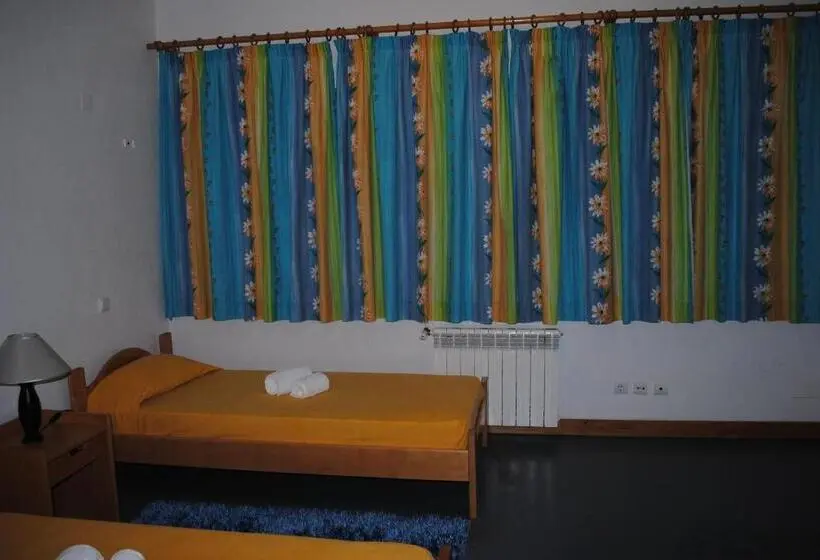 Standard-huone Jaettu Kylpyhuone, Hi Abrantes – Pousada De Juventude