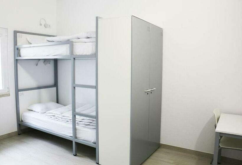 اتاق استاندارد چهارنفره با سرویس بهداشتی مشترک, Hi Viseu   Pousada De Juventude