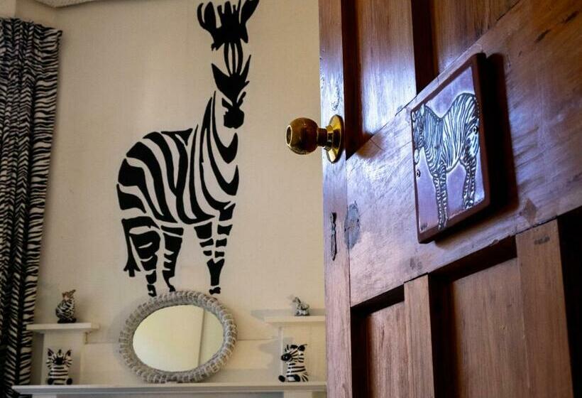 חדר סטנדרט חדר אמבטיה משותף, Noah's Ark Backpackers